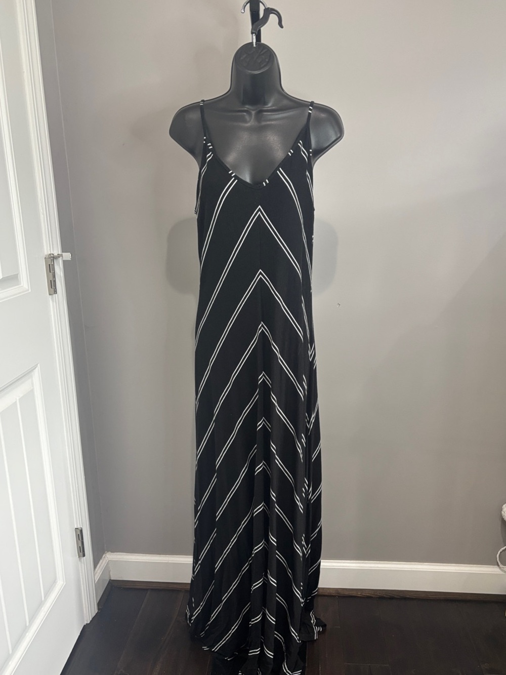 LOFT Black Maxi Dress with White Chevron Stripes Size Large